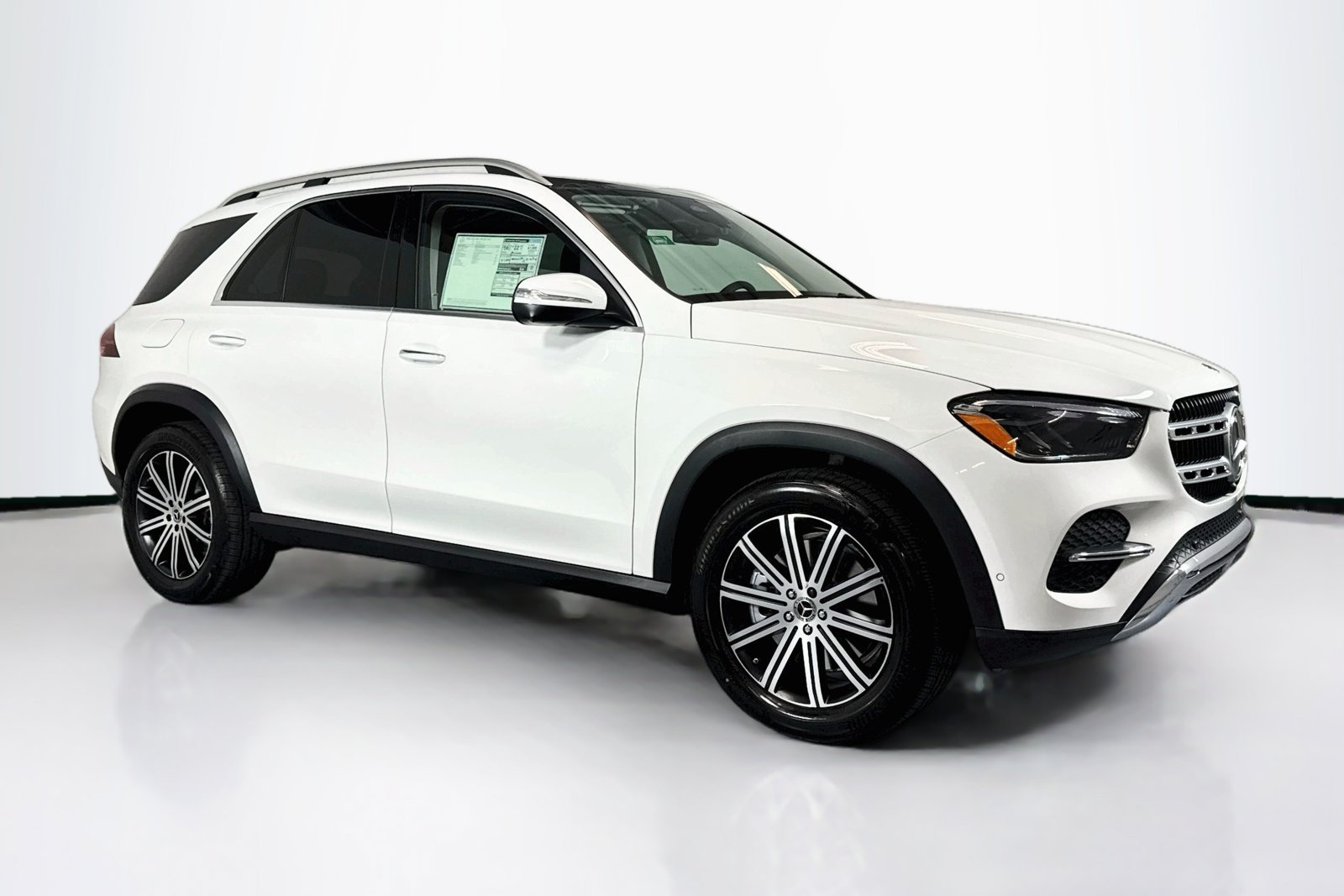 New 2026 Polar White Mercedes-Benz GLE 450e image 3