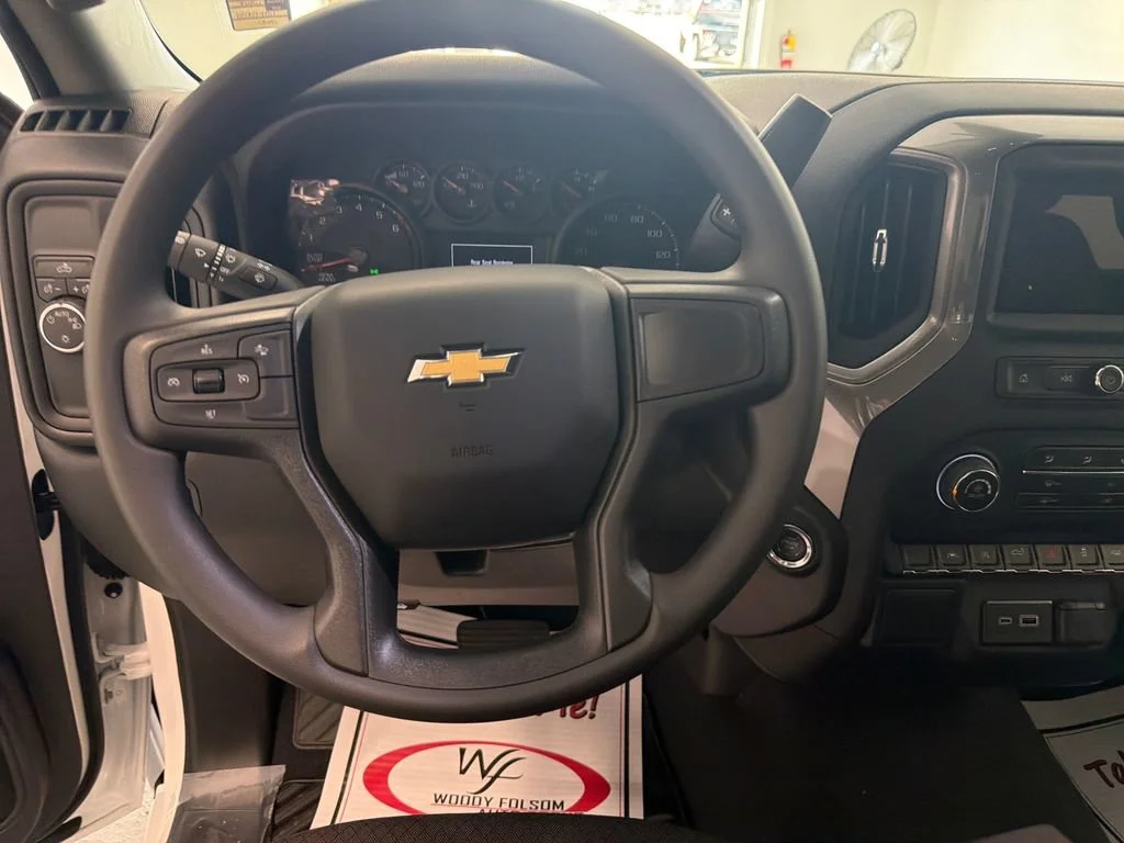 New 2026 Summit White Chevrolet Custom image 18