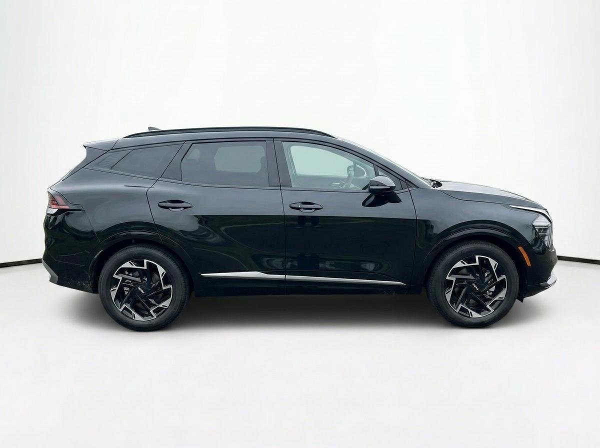 Used 2024 Ebony Black Kia SX-Prestige image 7