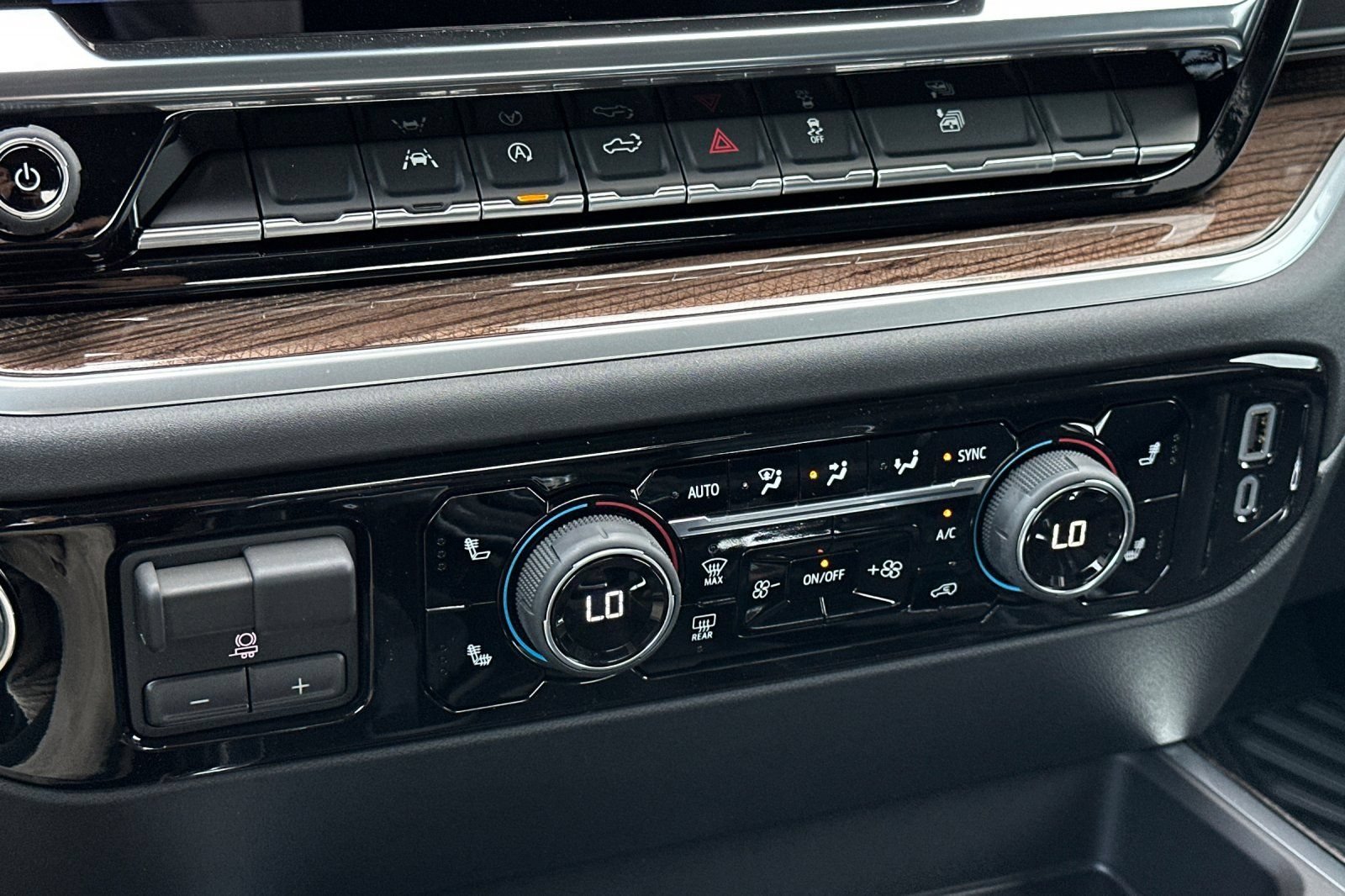 2026 Chevrolet Silverado 1500 LT - Photo 20