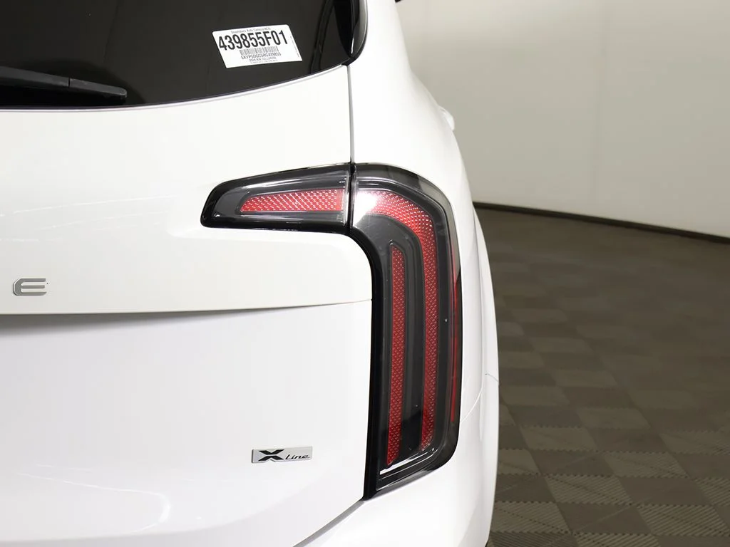 Used 2024 White Kia SX-Prestige X-Line image 21