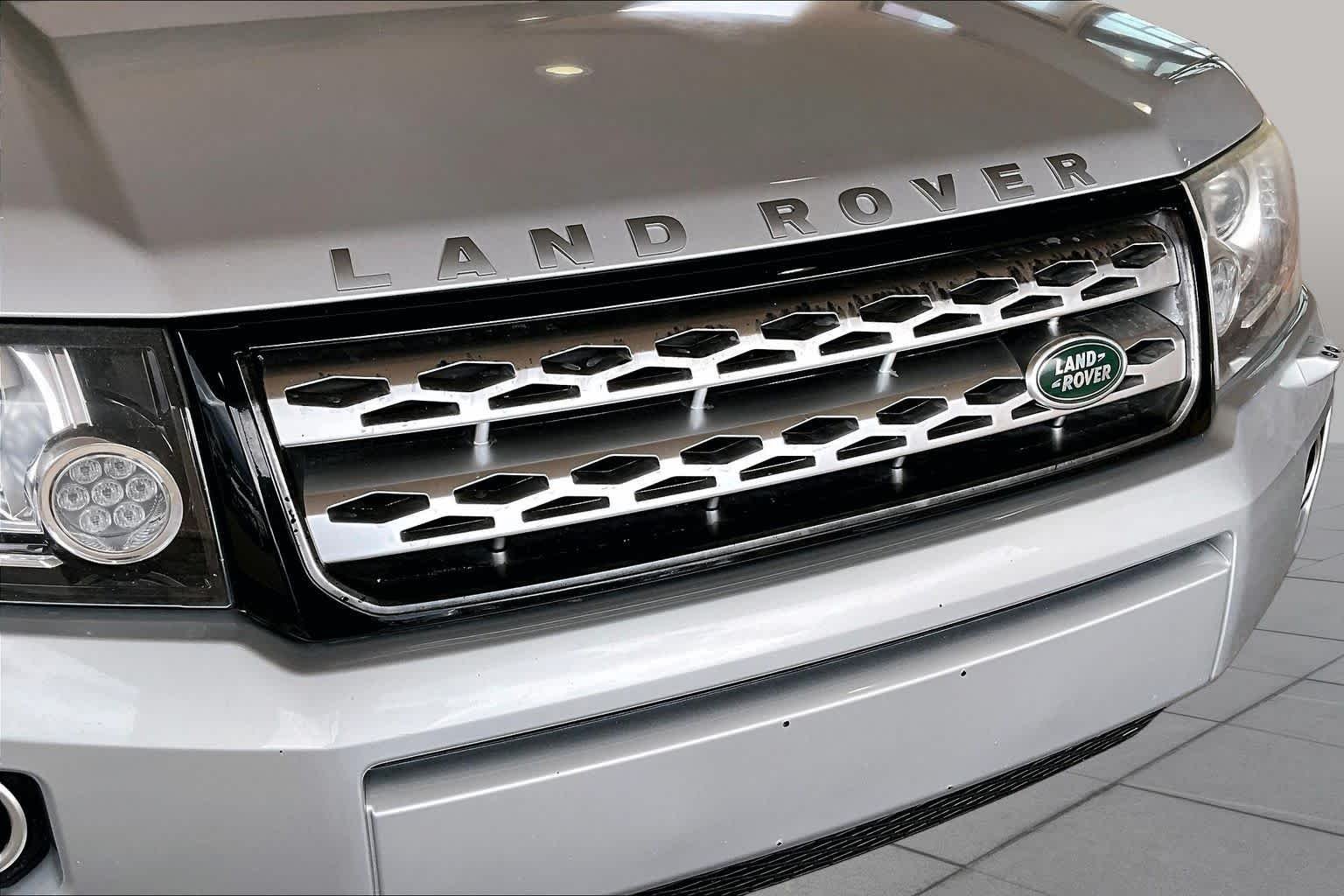 Used 2014 Indus Silver Land Rover  image 28