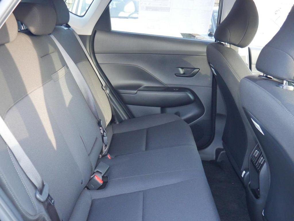 New 2025 Gray Hyundai SEL image 8