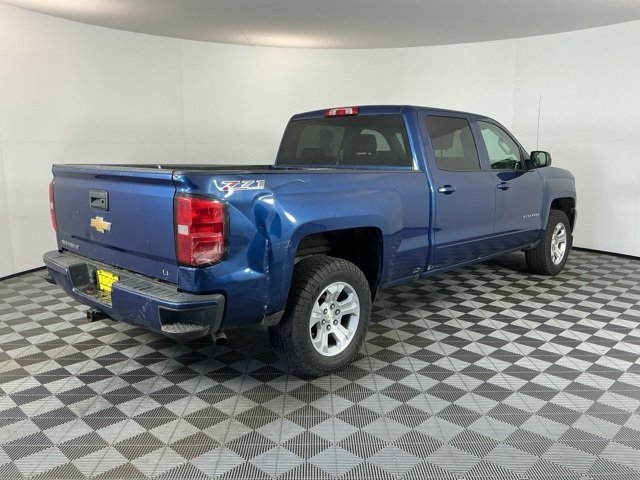 2017 Chevrolet Silverado 1500 LT photo 4