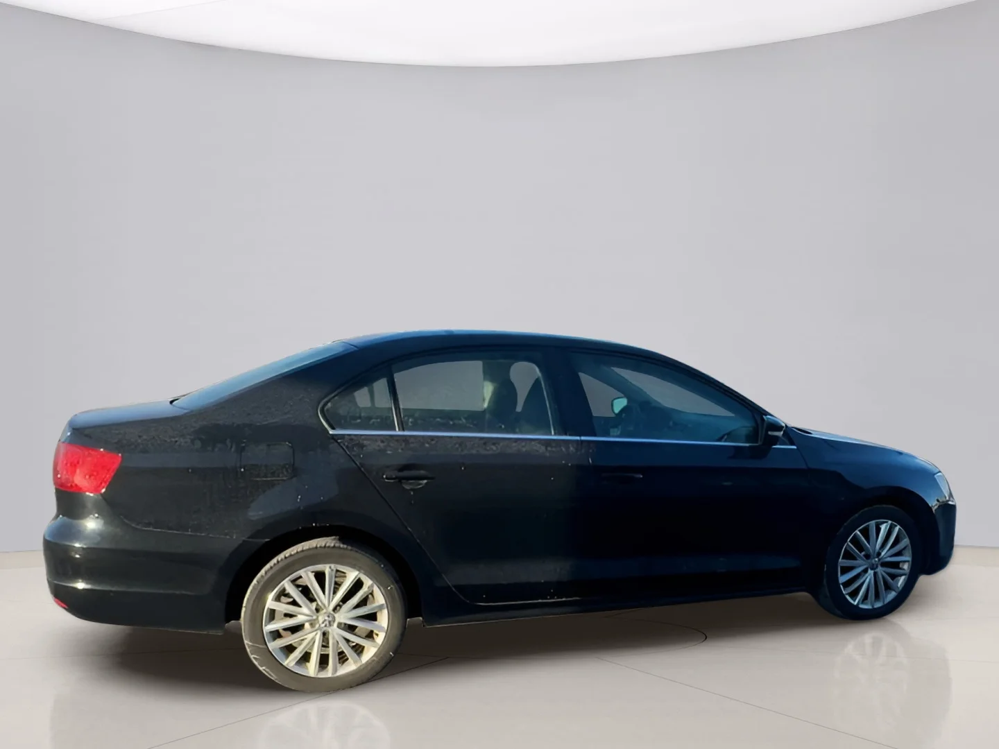 Used 2013 Black Volkswagen SEL image 9