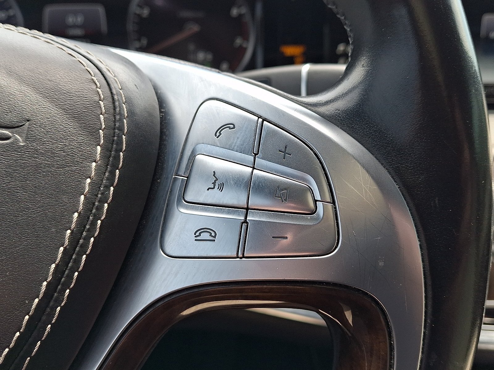 Used 2015 Black - 040 Mercedes-Benz  image 22