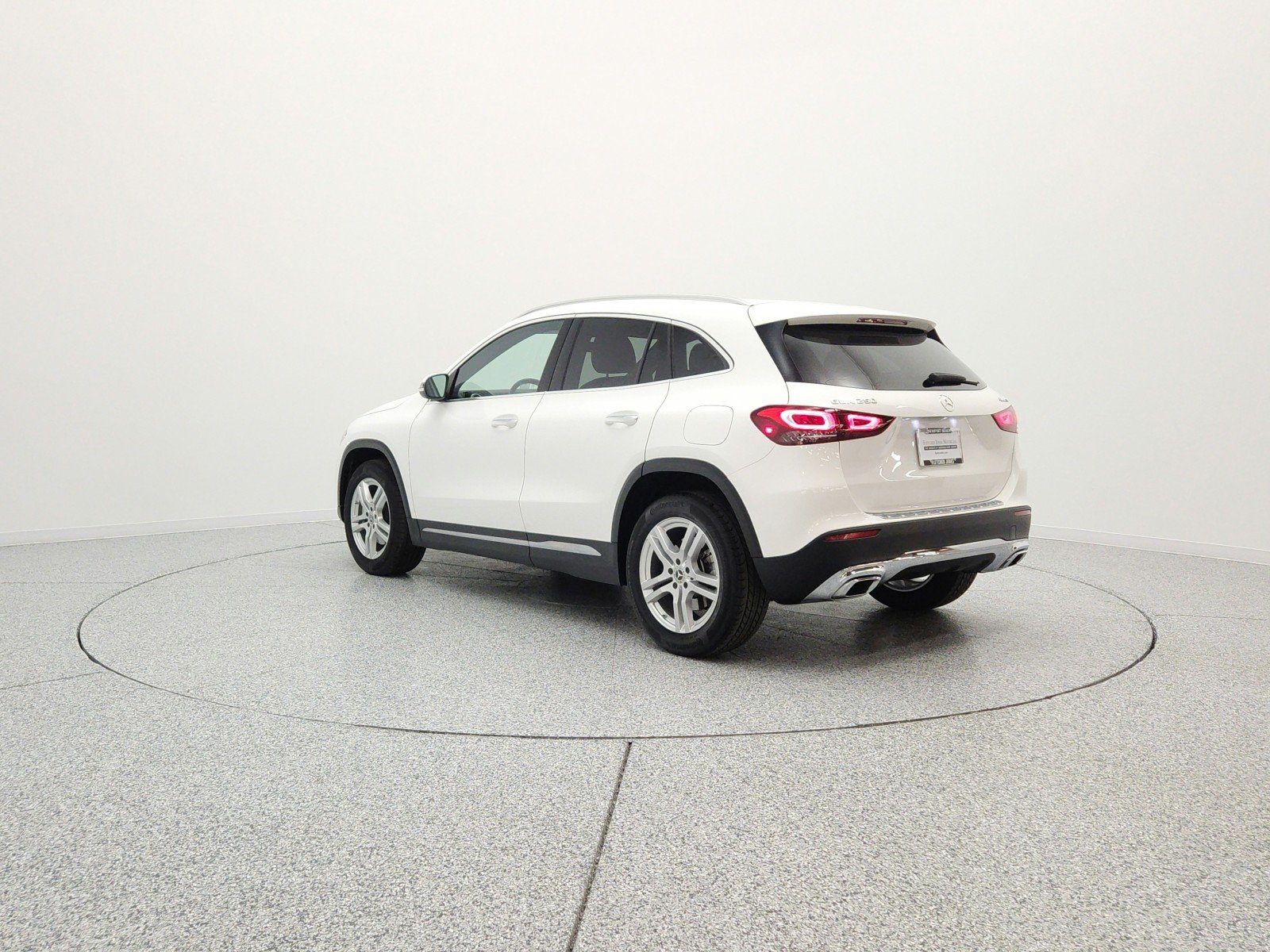 Certified Used 2023 Polar White Mercedes-Benz GLA 250 4MATIC® SUV image 7