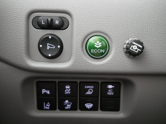Used 2022 Modern Steel Metallic Honda Crew Cab RTL-E image 28
