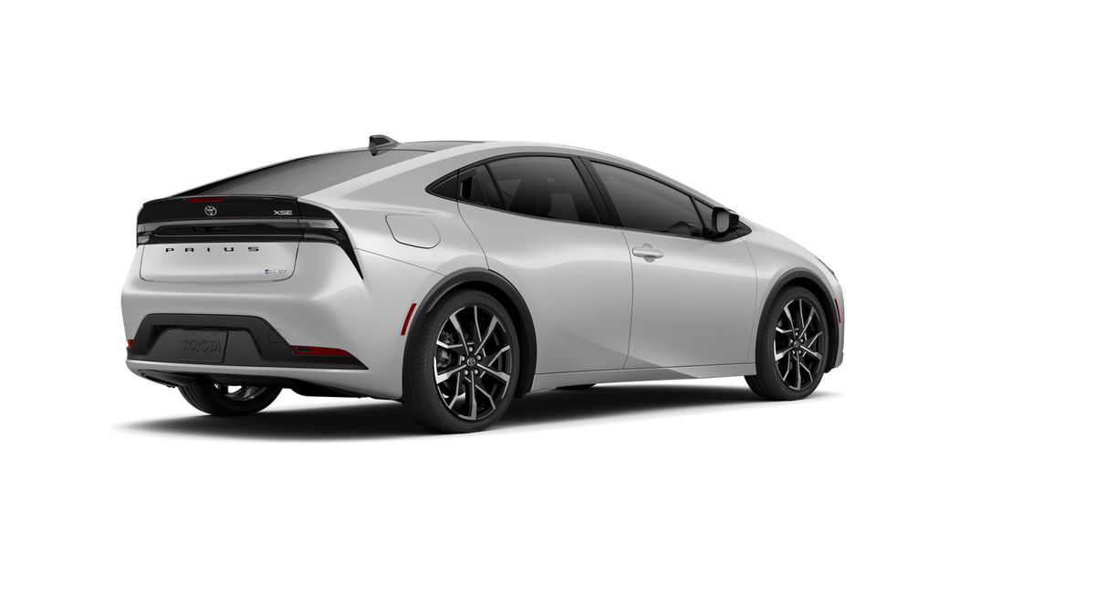 New 2027 Cutting Edge Toyota XSE Premium image 10