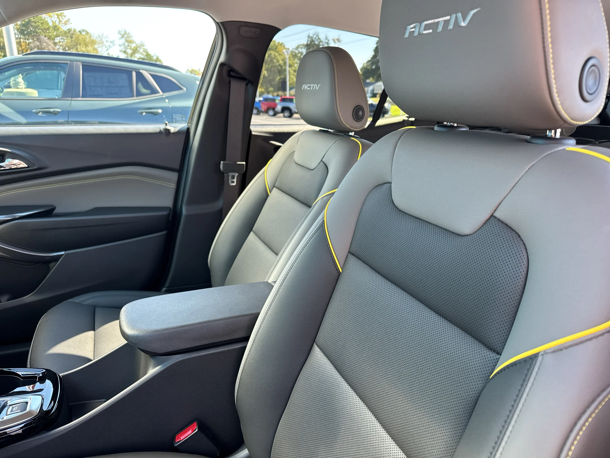 2026 Chevrolet Trax Activ - Photo 8