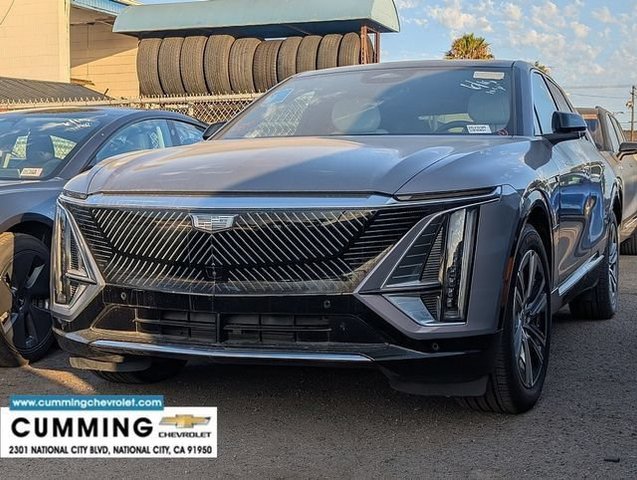 2025 Cadillac LYRIQ Luxury 1