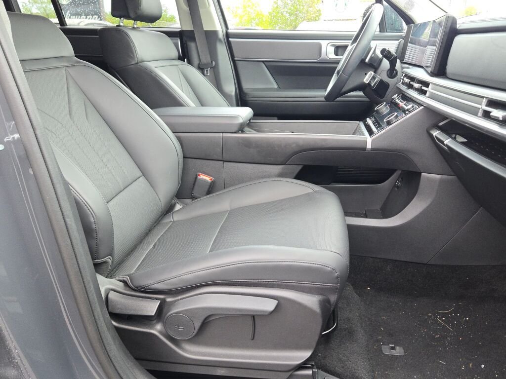 Used 2026 Gray Hyundai SEL image 6