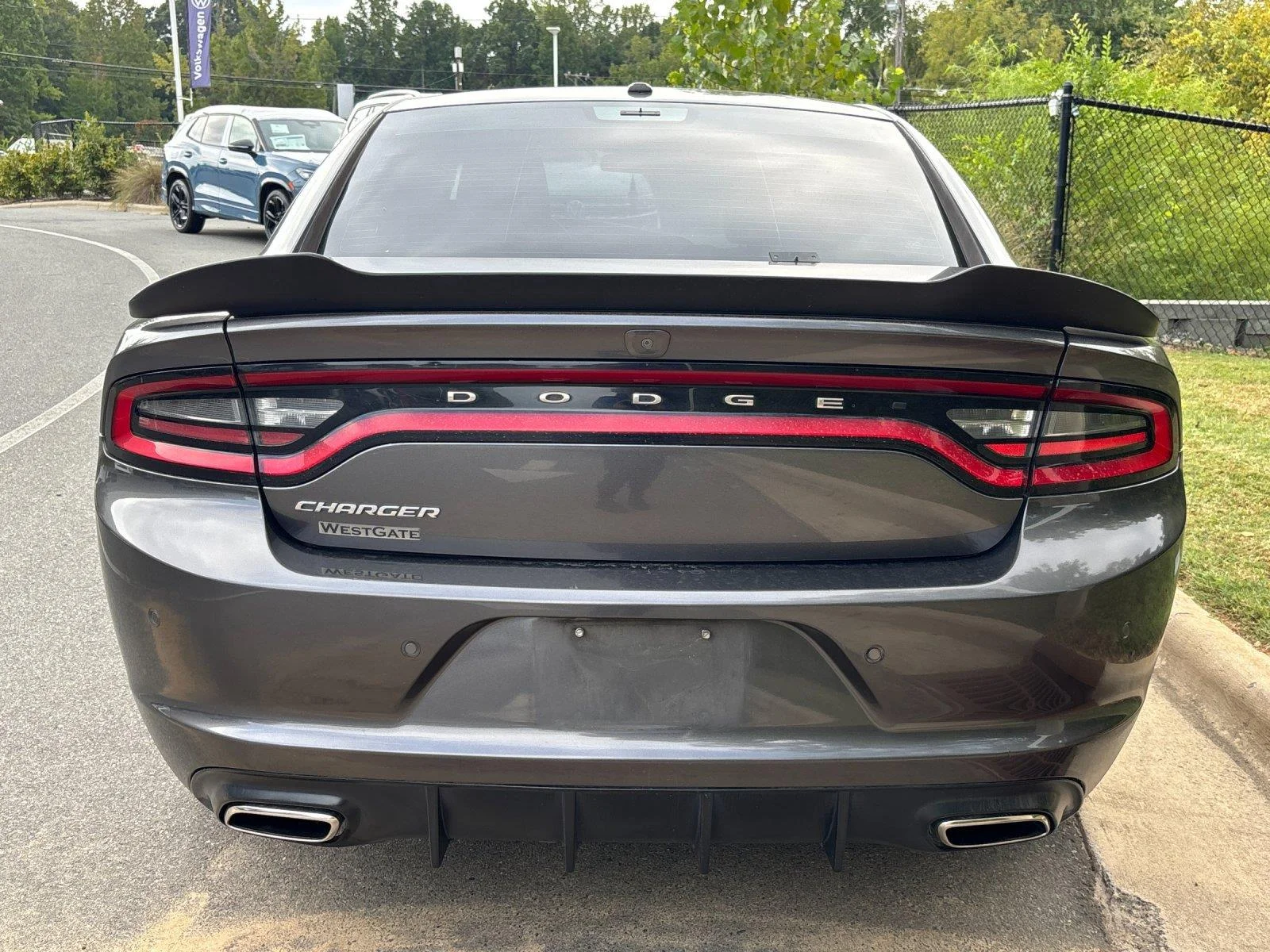 Used 2019 Granite Pearlcoat Dodge SXT image 4