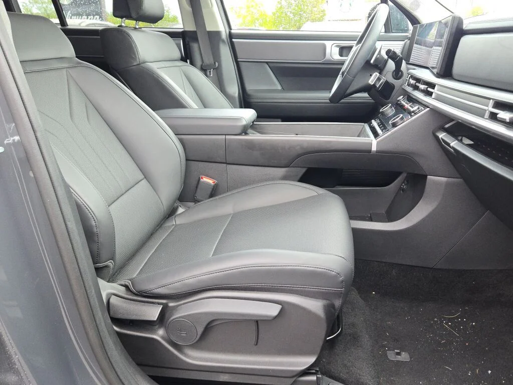 Used 2026 Gray Hyundai SEL image 6