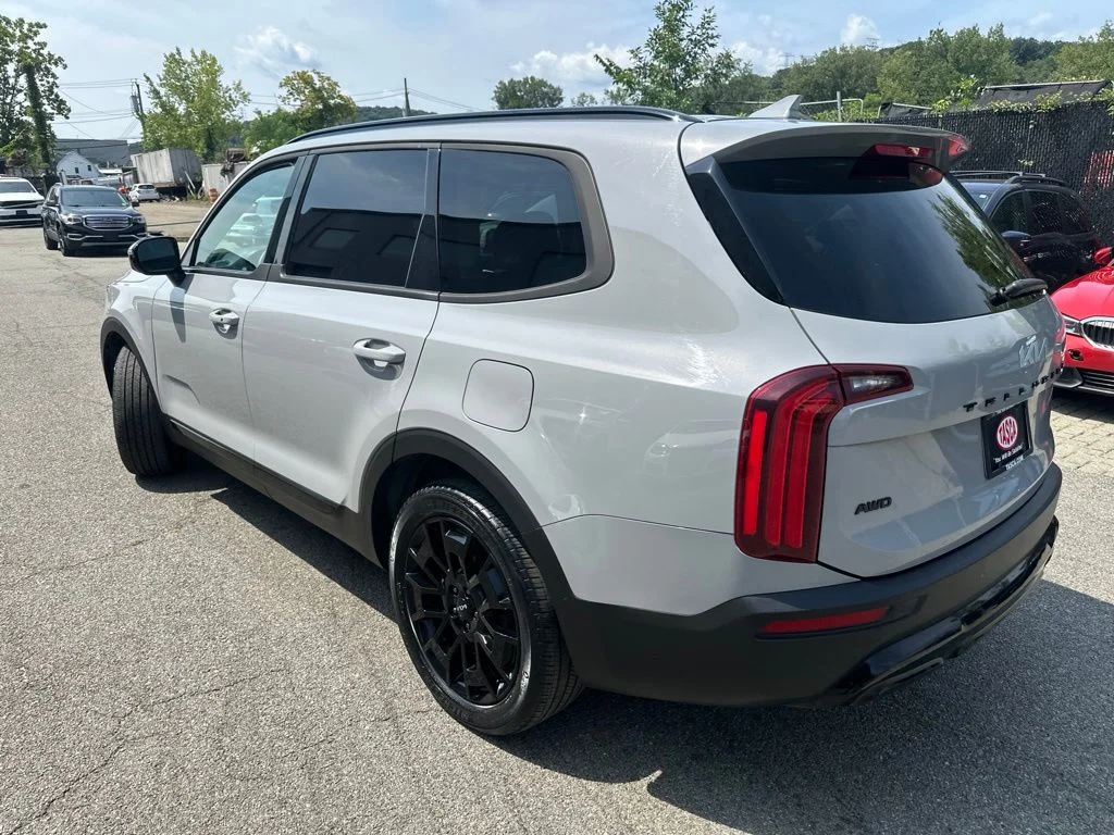 Used 2022 Gray Kia SX image 4