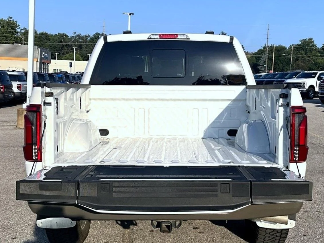 Used 2025 White Ford King Ranch image 9