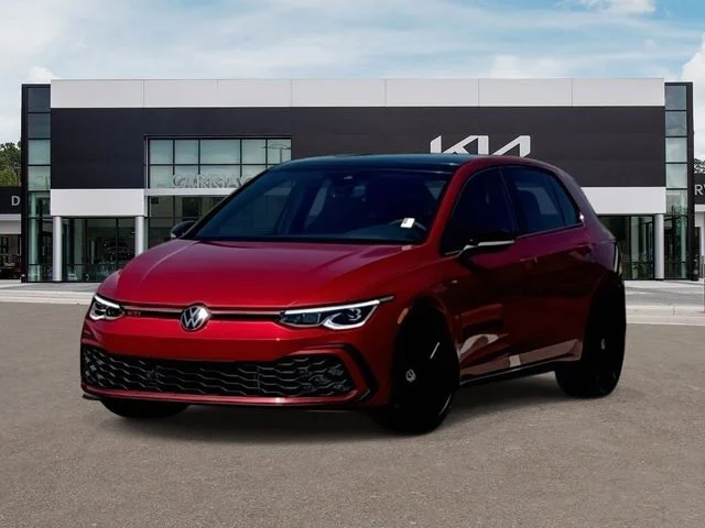 2024 Volkswagen Golf GTI 2.0T SE 4-door's photo