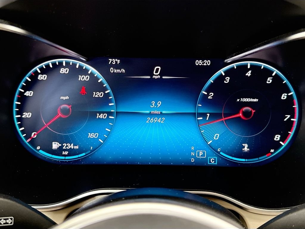 Certified Used 2022  Mercedes-Benz GLC 300 image 32