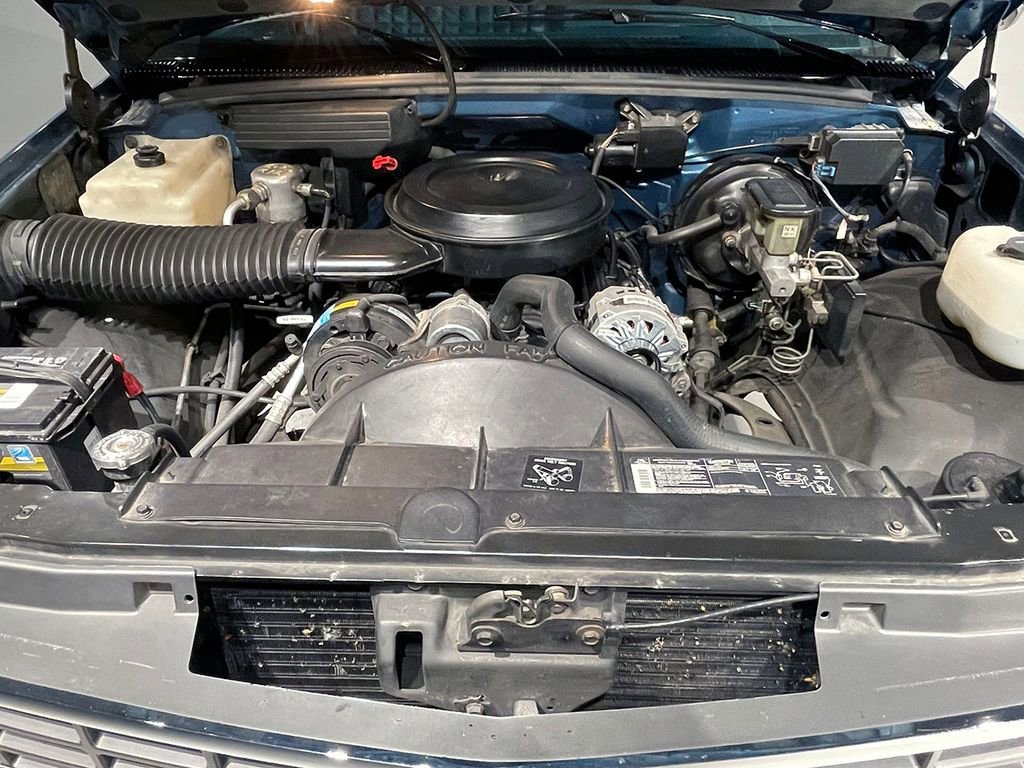 Used 1992  Chevrolet NA image 23