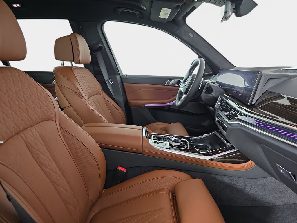 2026 BMW X7 M60i - Photo 9