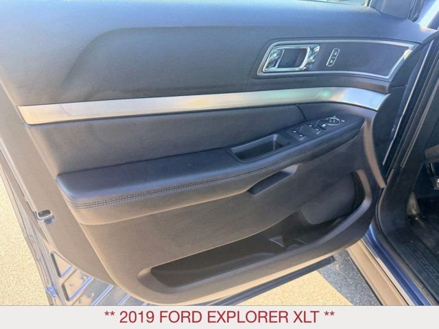 Used 2019 Blue Ford XLT image 9