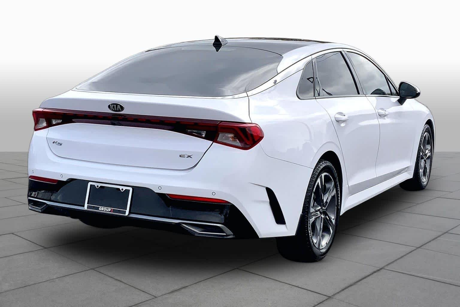Used 2021 Glacial White Pearl Kia EX image 13