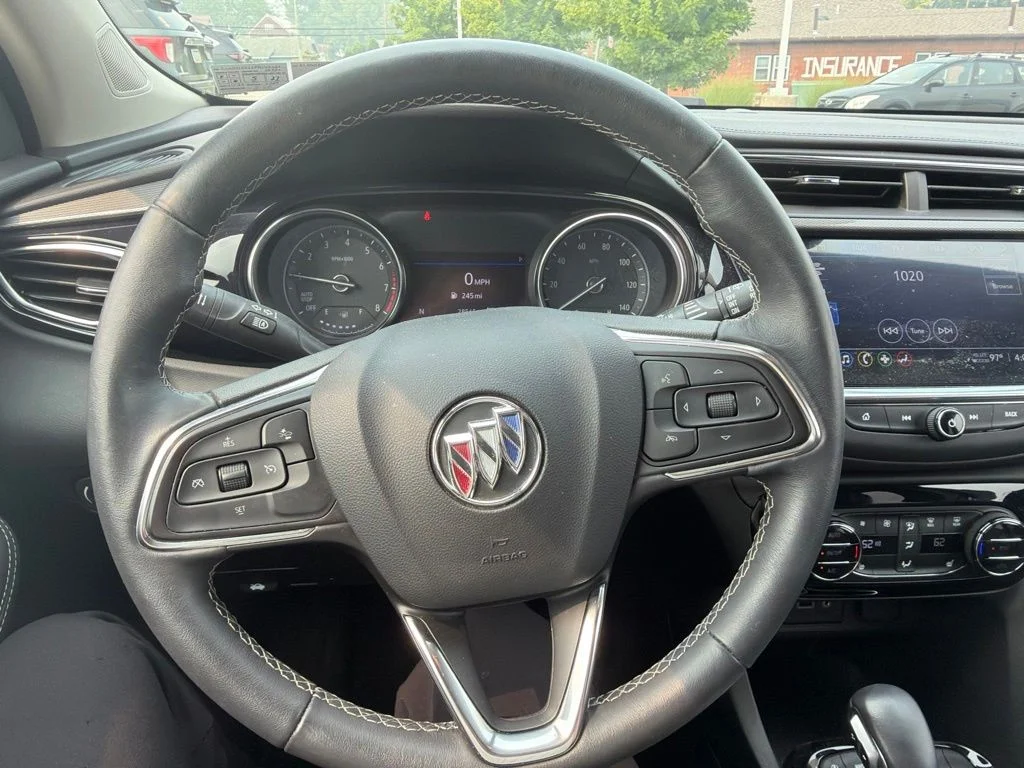 Used 2023 Red Buick Select image 19