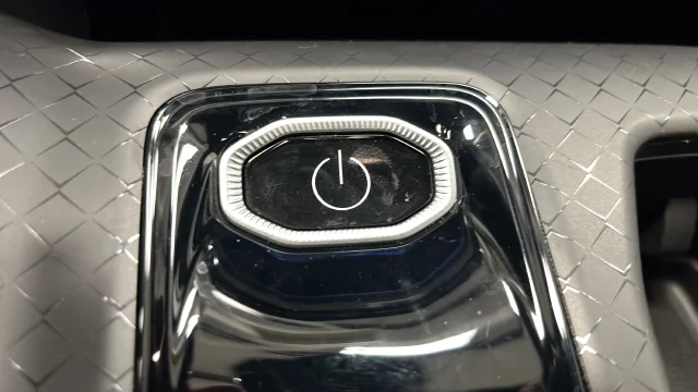 Used 2025 Diamond Black Jeep Launch Edition image 39