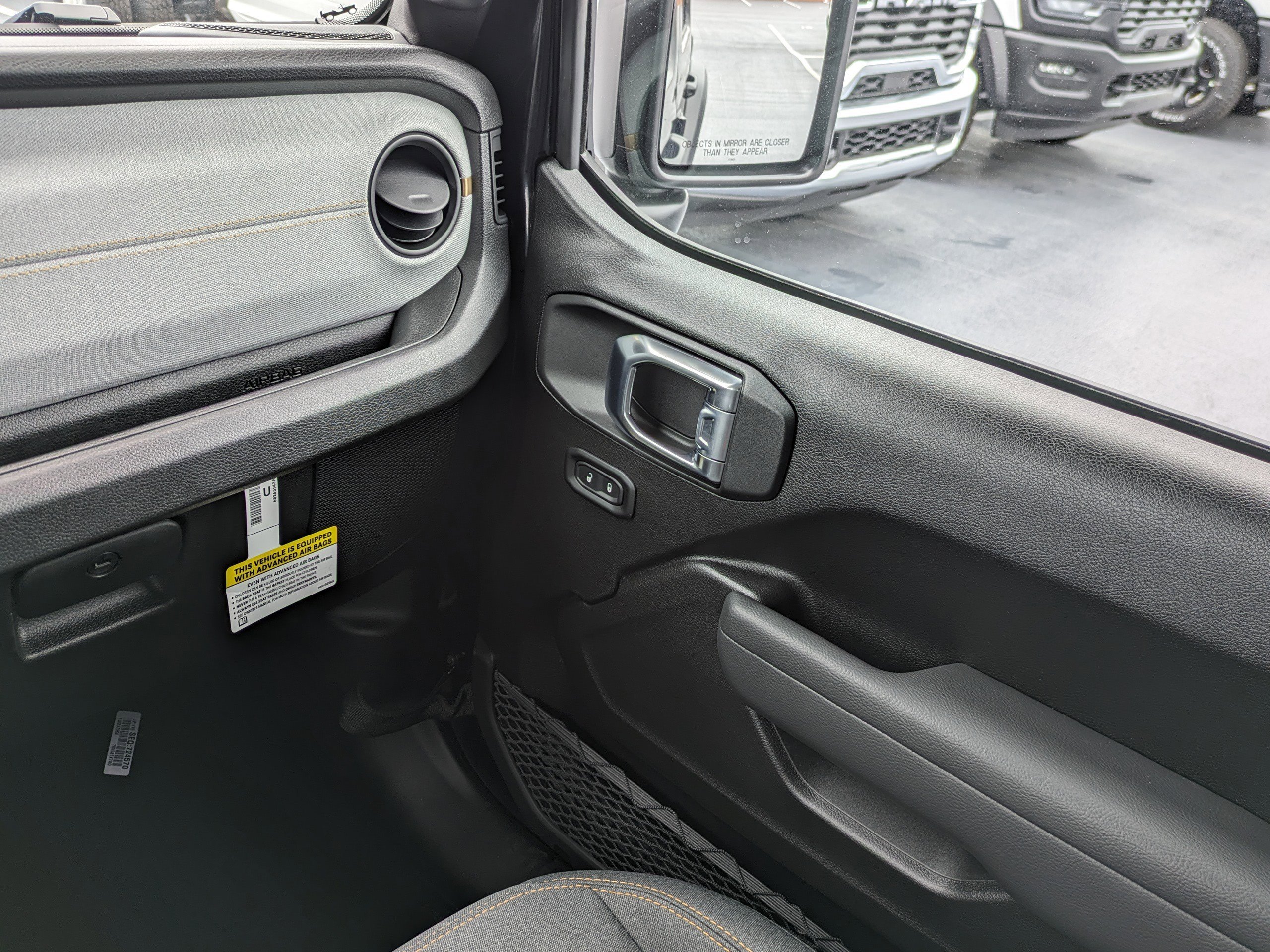 New 2026 Black Clear-Coat Exterior Paint Jeep Sport image 16