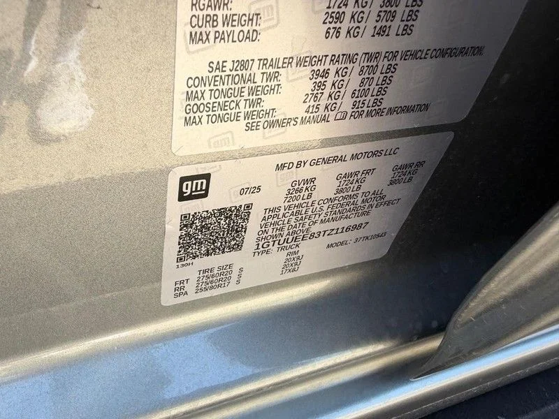 Used 2026 Silver GMC AT4 image 22