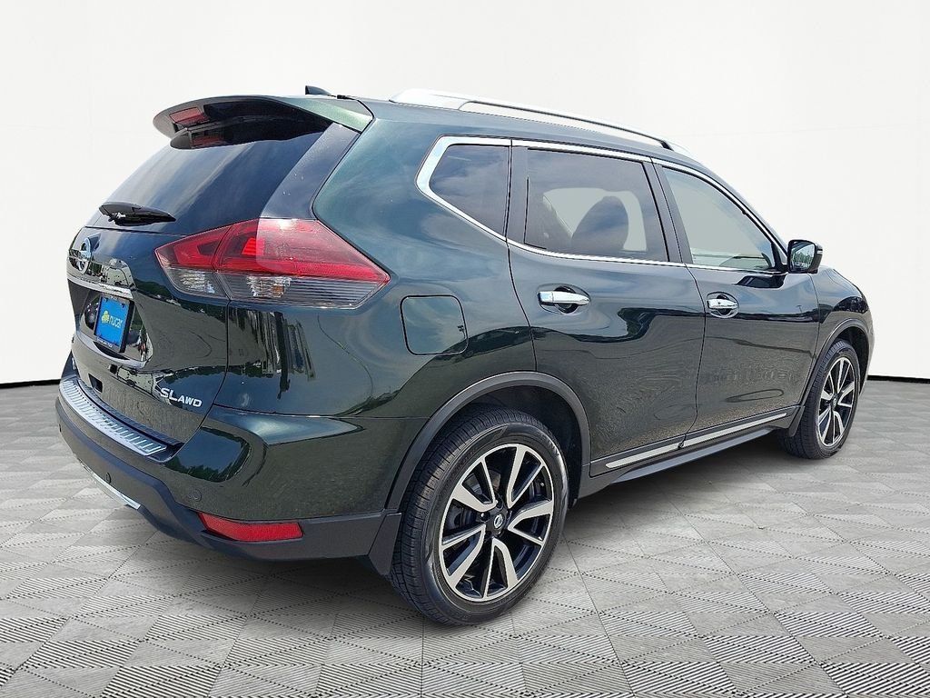 Used 2019 Green Nissan SL image 7