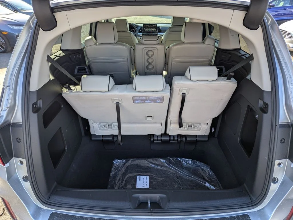 2026 Honda Odyssey Touring - Photo 17