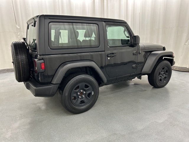 2022 Jeep Wrangler Sport photo 4