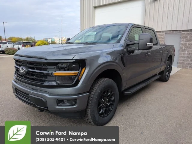 New 2026 Carbonized Gray Metallic Ford XLT image 7
