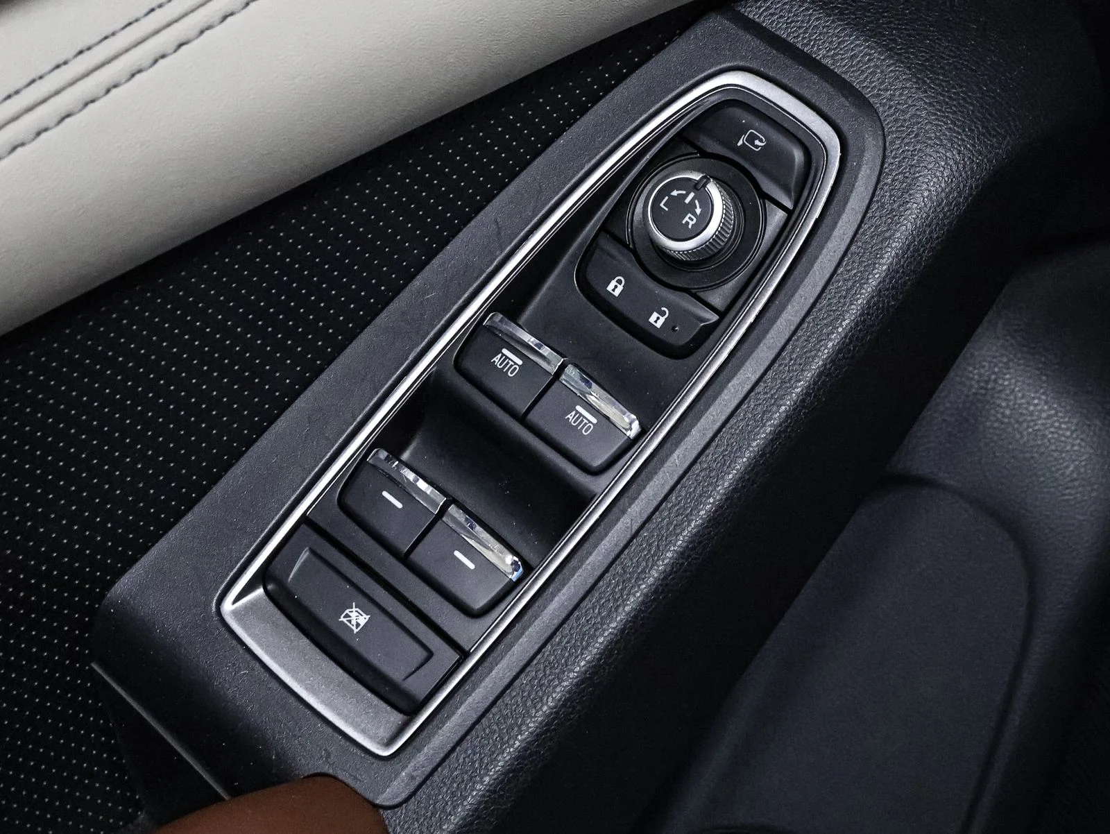Used 2020 Cinnamon Subaru Touring image 19