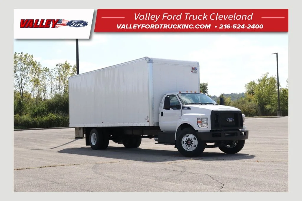 New 2026 White Ford Box Truck image 1