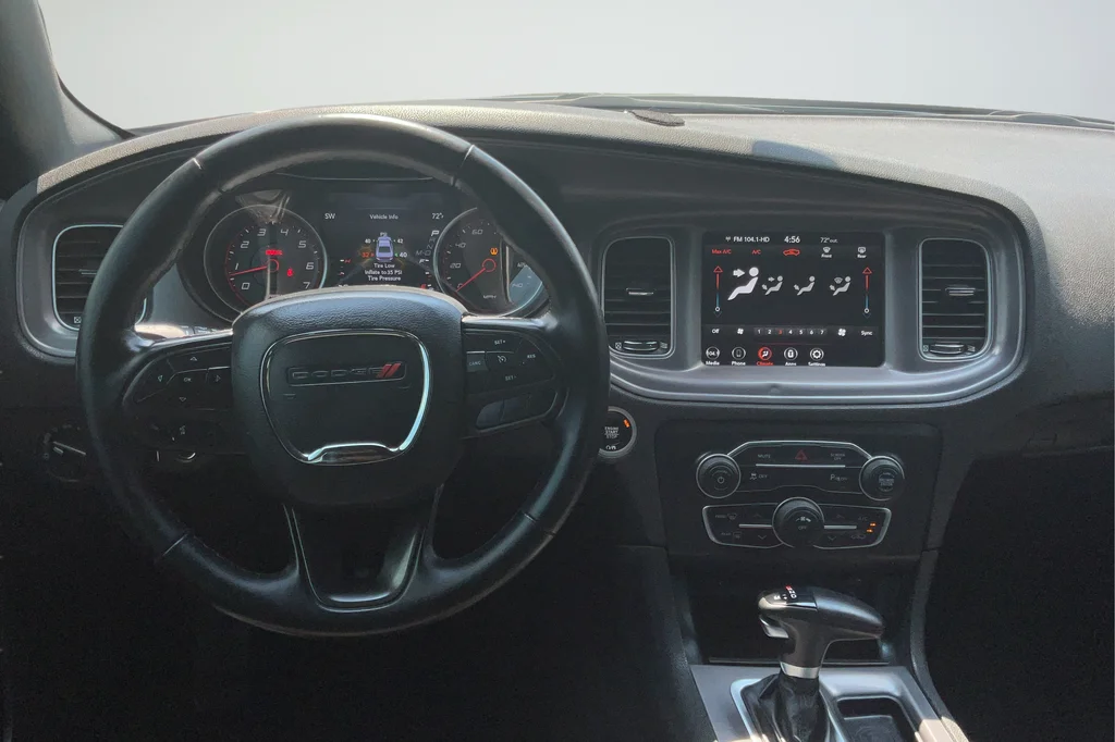 Used 2023 Gray Dodge SXT image 13