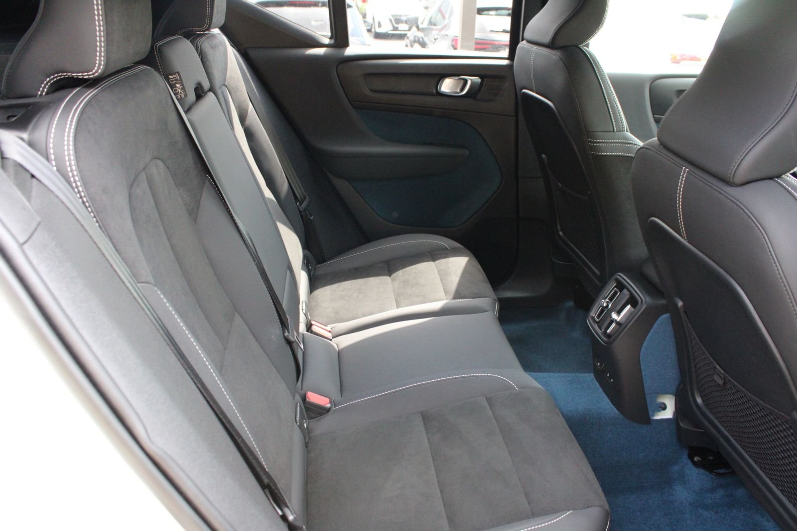 Used 2023 White Volvo Ultimate image 25