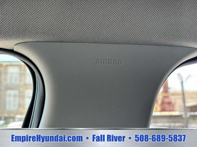 Used 2022 Black Hyundai SEL image 30