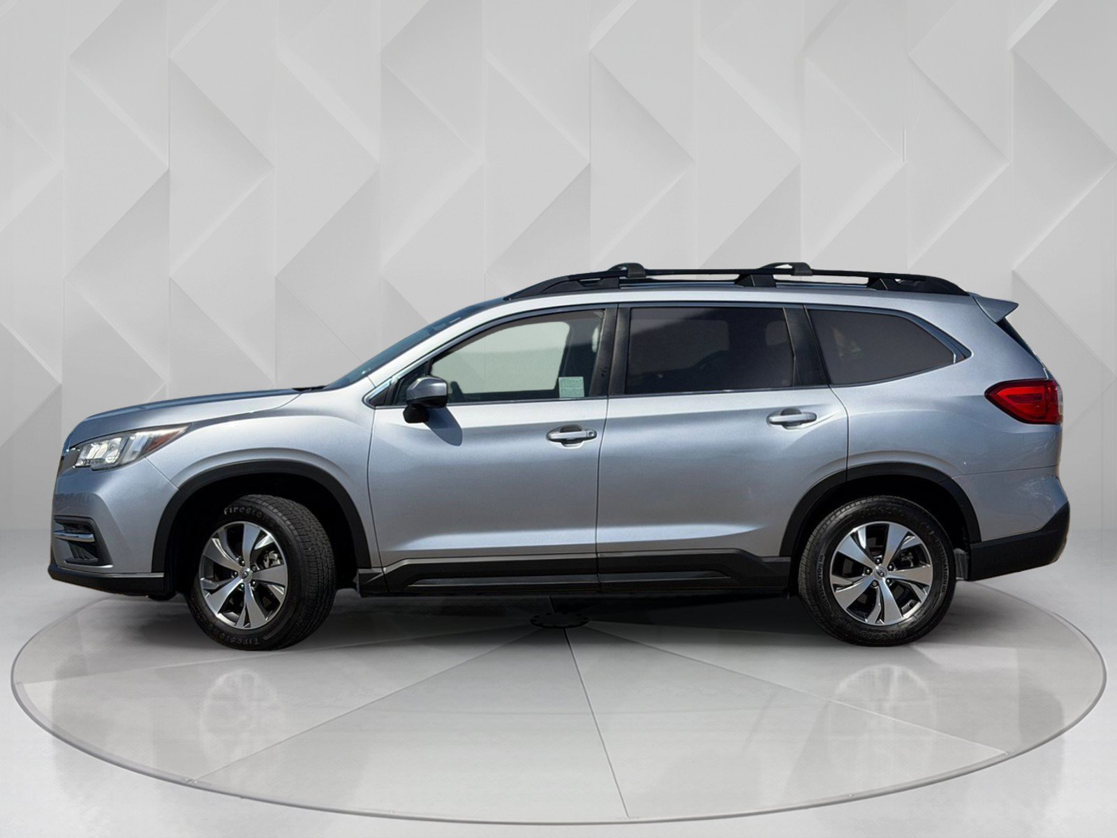 Used 2020 Ice Silver Metallic Subaru Premium image 2