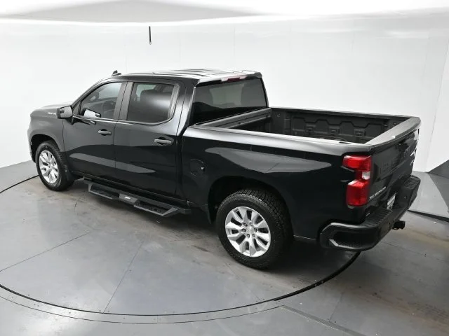 Used 2023 BLACK Chevrolet Custom image 35