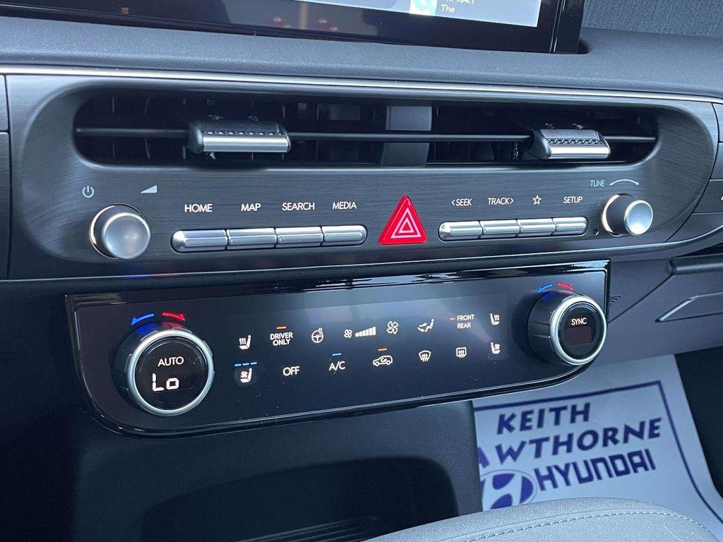 New 2026 Gray Hyundai Blue SEL Premium 7P image 31