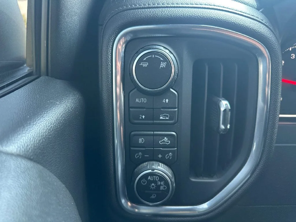 Used 2019 Beige Chevrolet LTZ image 19