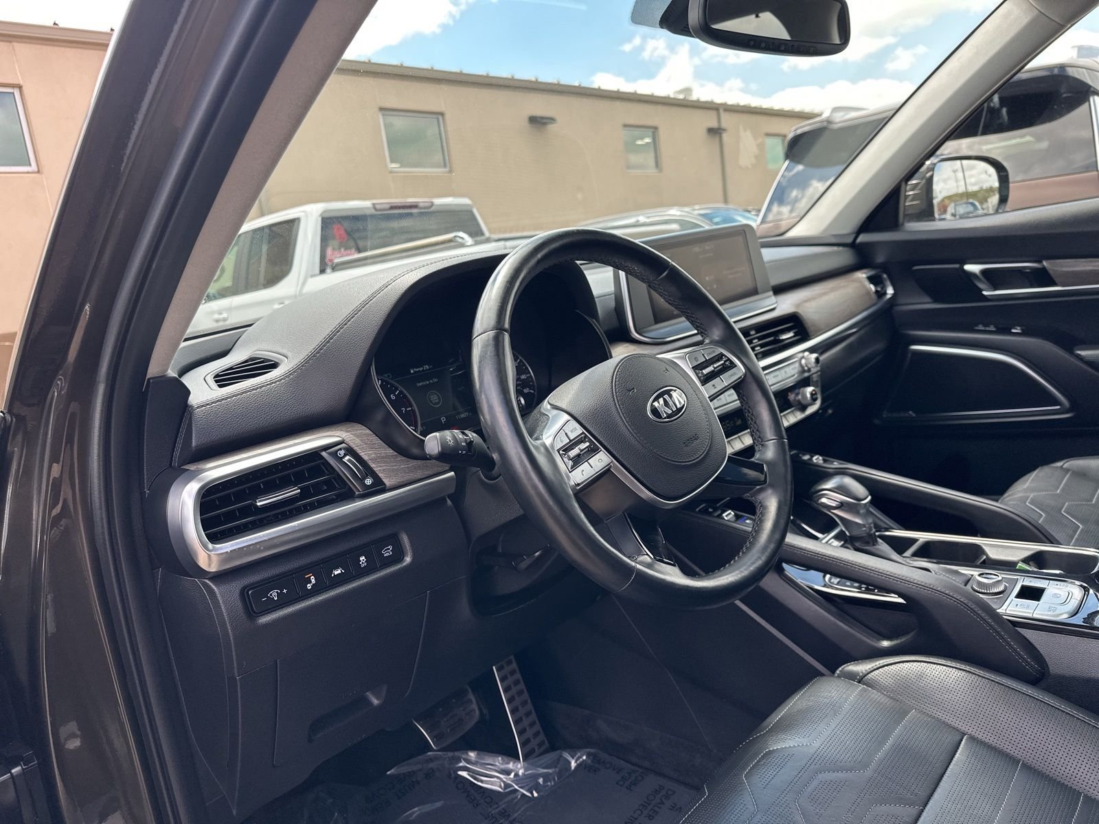 Used 2020 Green Kia SX image 13