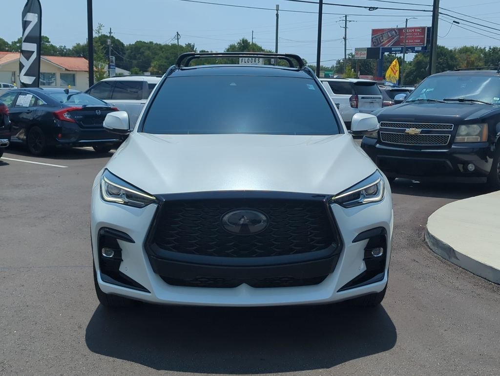 Used 2025 White INFINITI SPORT image 10