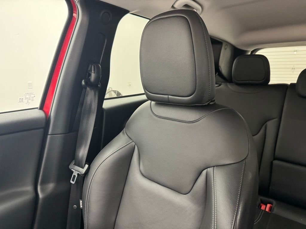 Used 2022 Colorado Red Clearcoat Jeep Limited image 41
