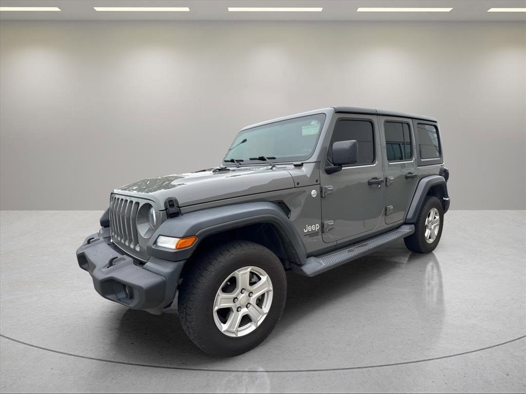 Used 2018 Sting-Gray Clearcoat Jeep Sport S image 1