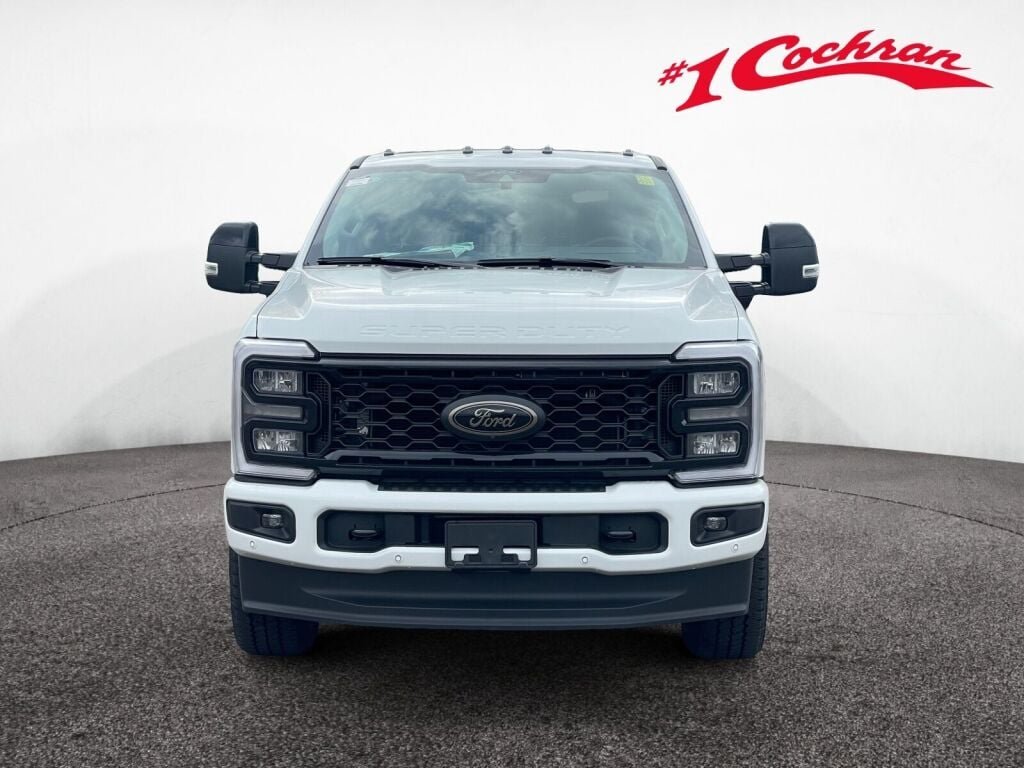 New 2026 Oxford White Ford LARIAT image 2