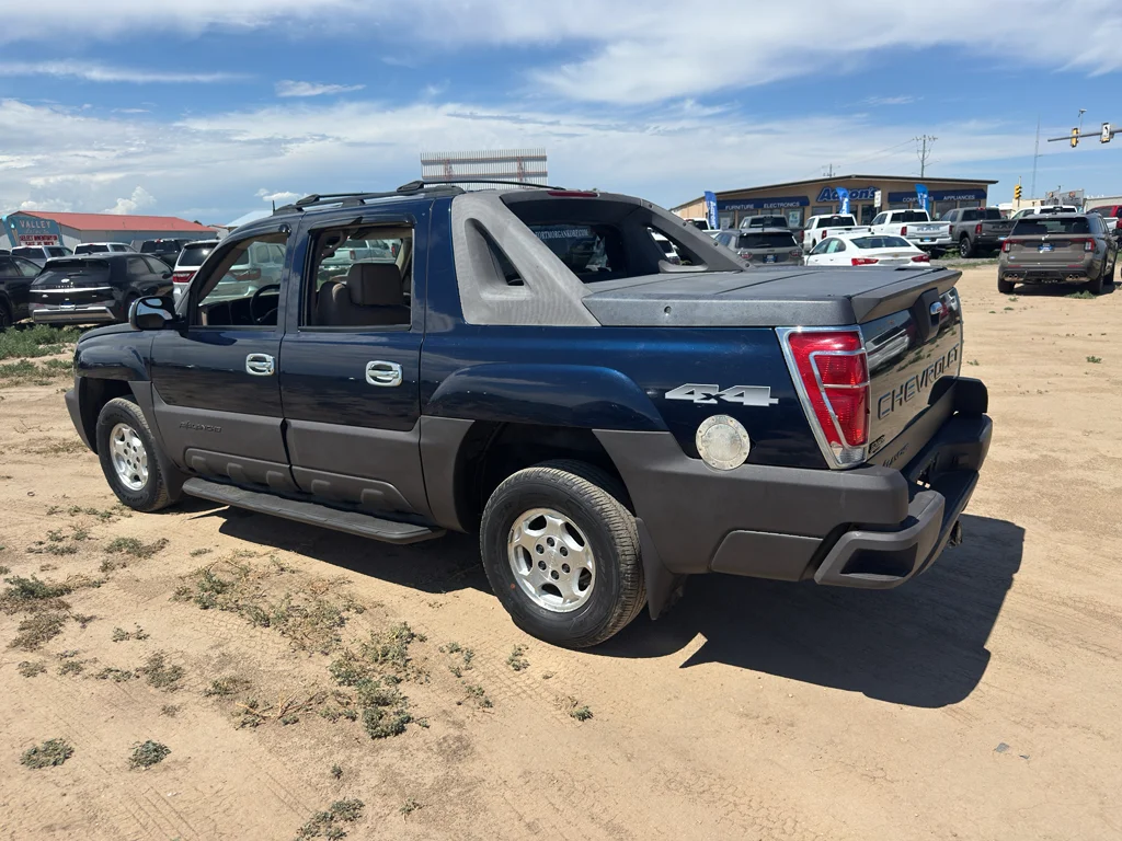 Used 2004 Bk Chevrolet Base image 7