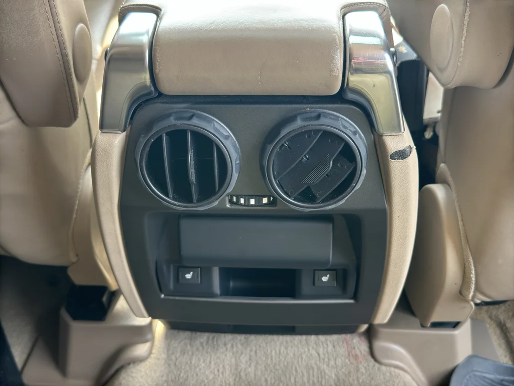 Used 2013 Fuji White Land Rover HSE LUX image 36